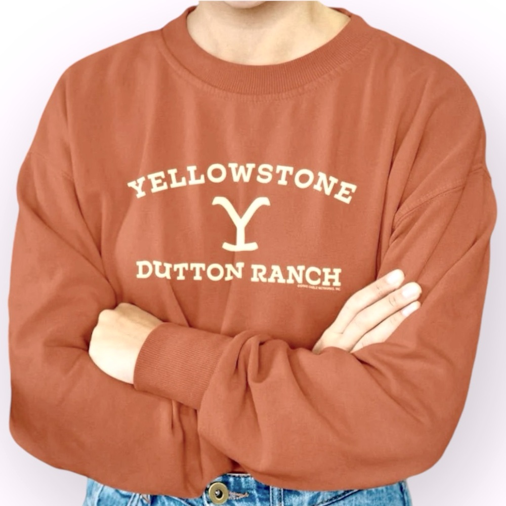 Yellowstone Dutton Ranch Crewneck Sweatshirt Amber Size Small